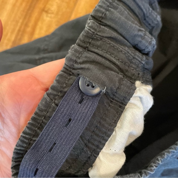 CHILDREN’S PLACE Boys Blacm Husky Cargo Shorts Waist Tighteners Size 18 - Picture 7 of 8